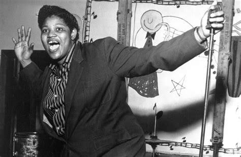 Jul 21, 2022 · Shonka Dukureh, the singer and actor who portrayed Big Mama Thornton in Baz Luhrmann’s “ Elvis ,” was found dead in her Nashville, Tenn. apartment on Thursday, police confirmed. She was 44 ... 